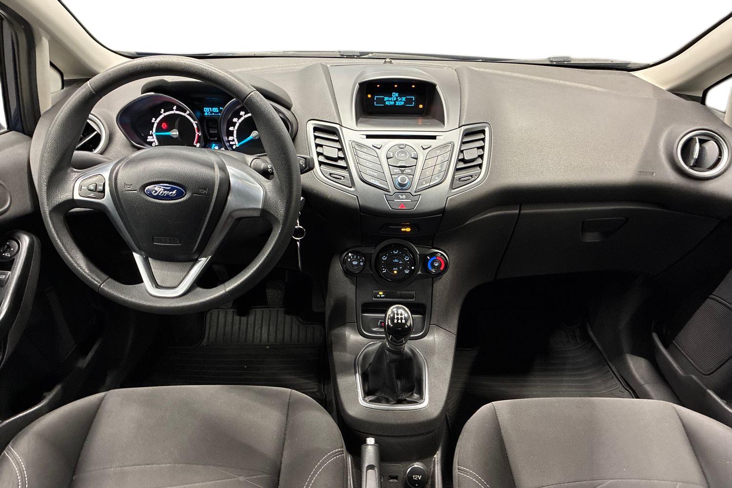 Ford Fiesta 2015, kuva 7/24