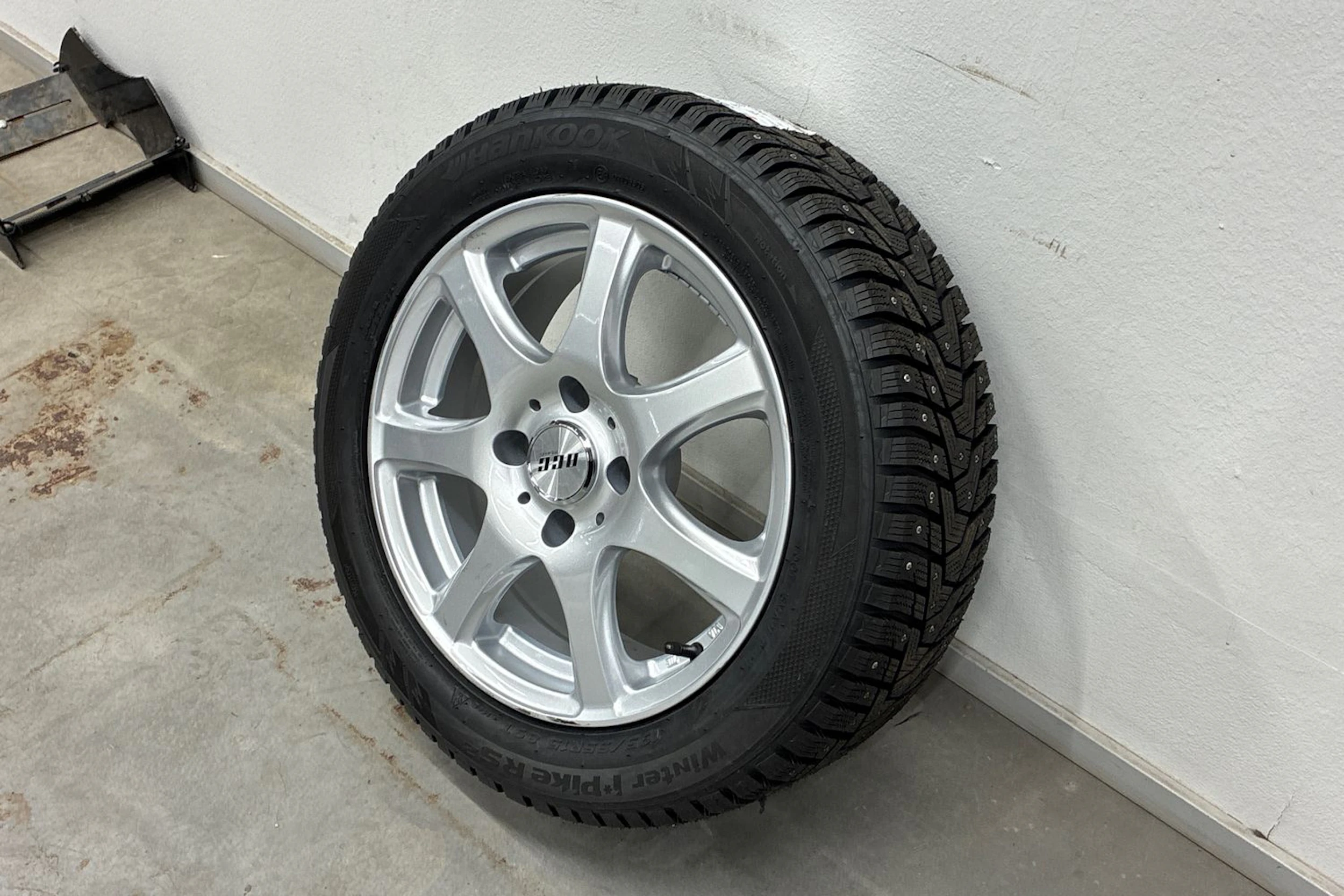 sininen Ford Fiesta 2015 kuva 10.