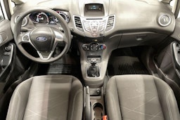 Valkoinen Ford FIESTA 2015 kuva 9.