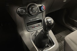 Valkoinen Ford FIESTA 2015 kuva 17.