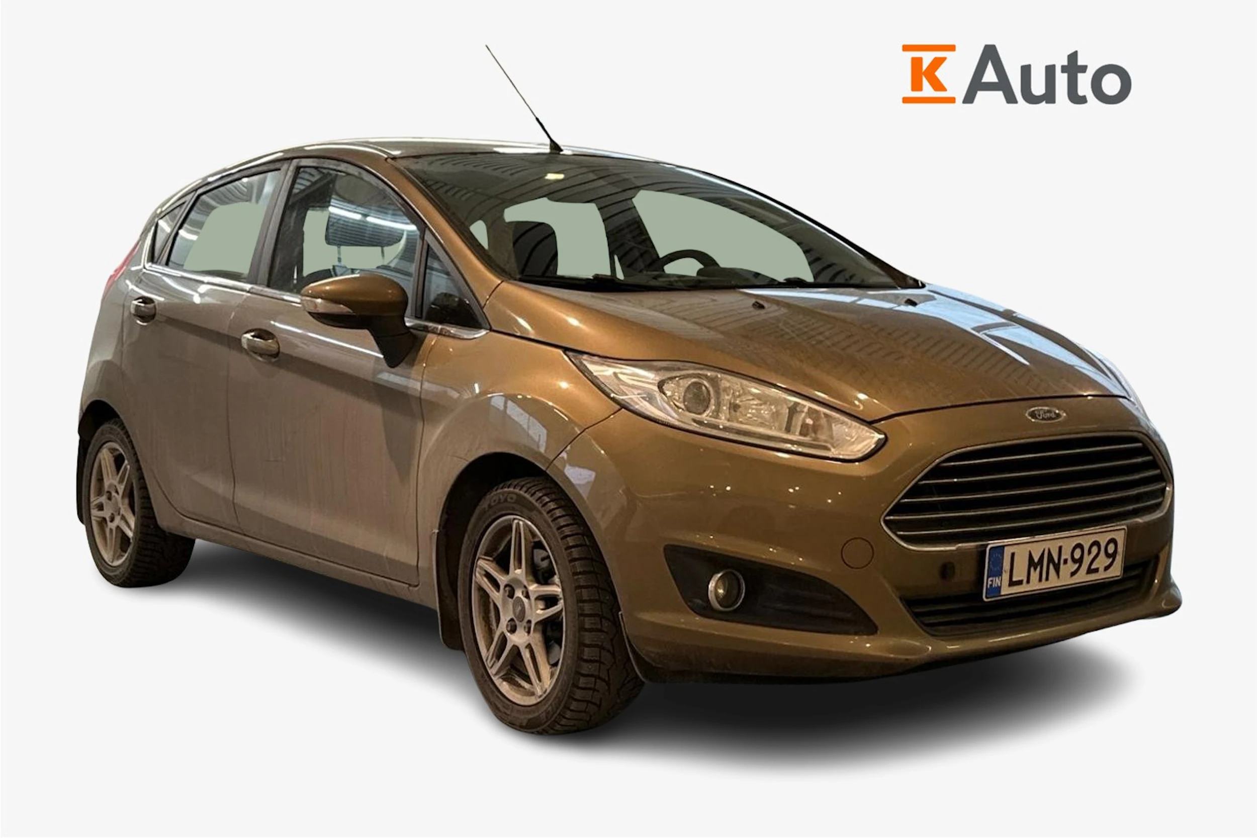 ruskea (beige) Ford Fiesta 2015 kuva 1.