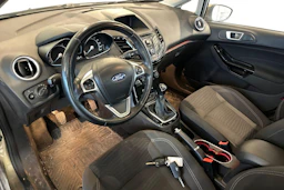 ruskea (beige) Ford Fiesta 2015 kuva 3.