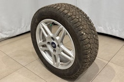 harmaa Ford Fiesta 2015 kuva 13.