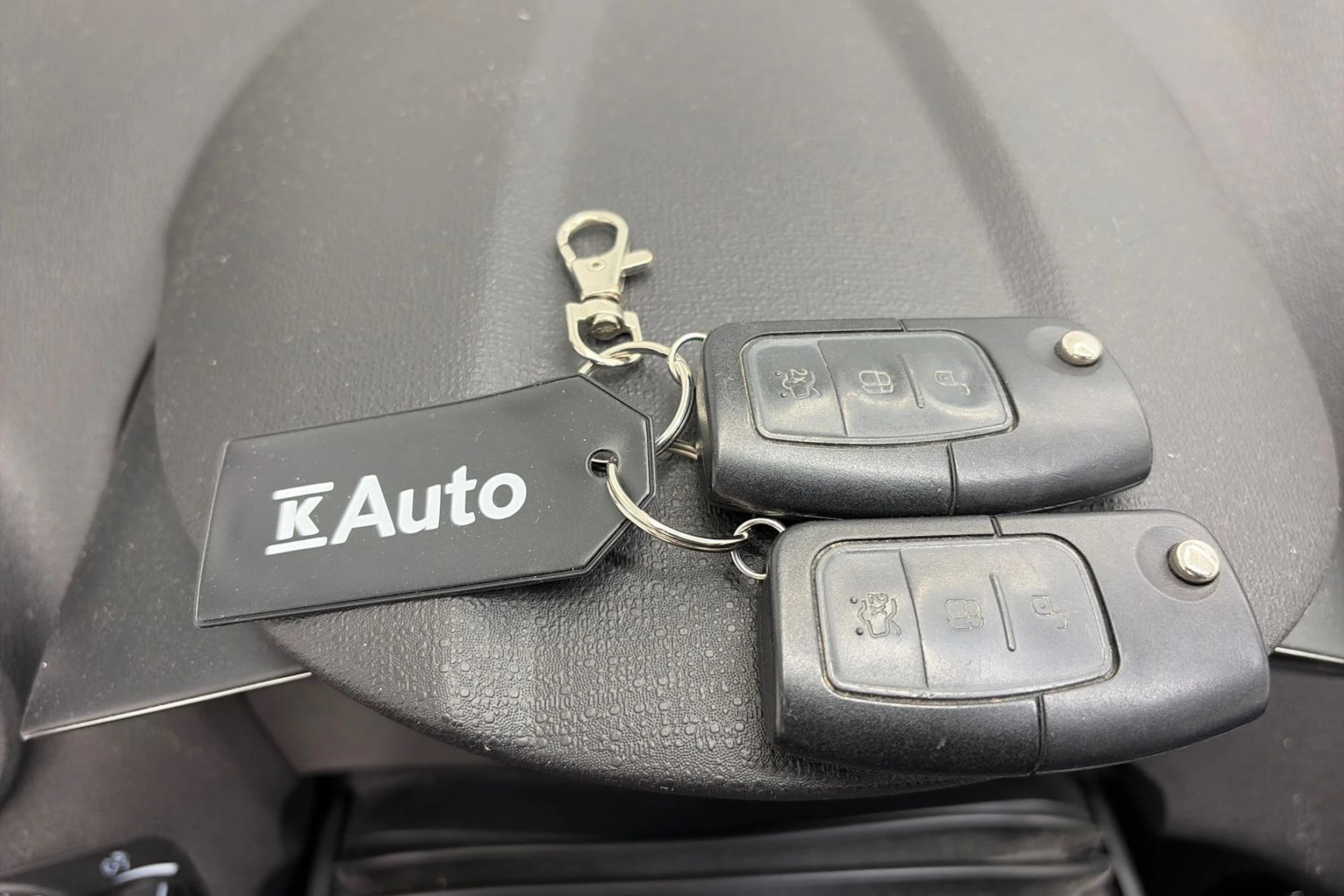 Valkoinen Ford FIESTA 2015 kuva 26.