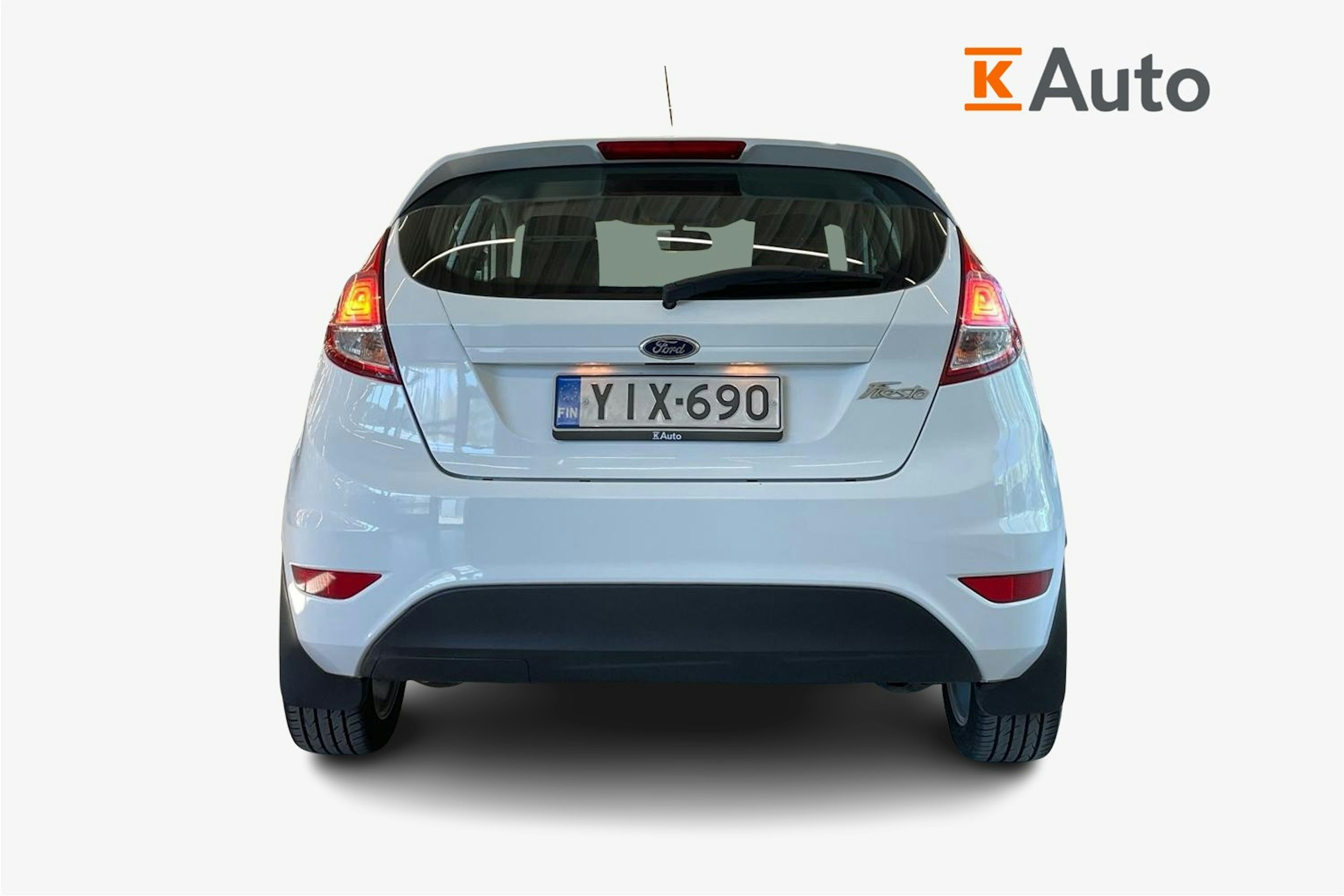 Valkoinen Ford FIESTA 2015 kuva 3.