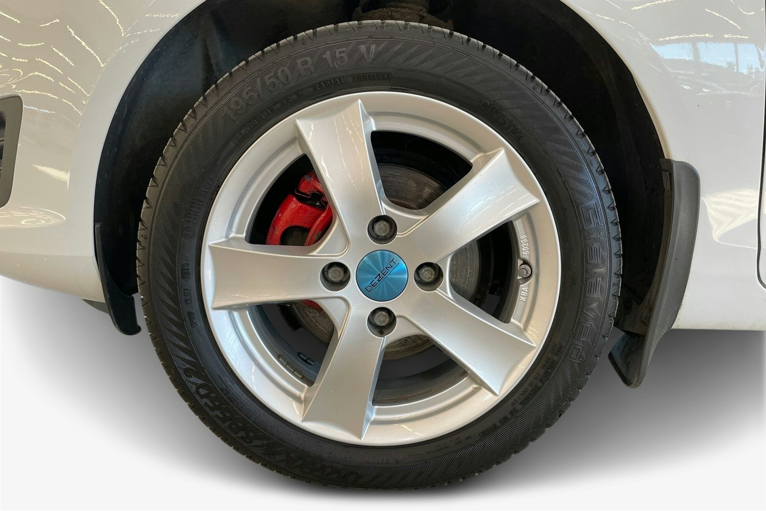 Valkoinen Ford FIESTA 2015 kuva 11.
