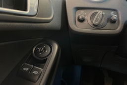 Valkoinen Ford FIESTA 2015 kuva 17.