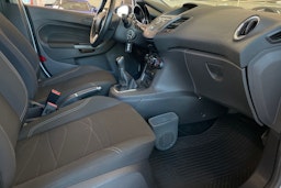Valkoinen Ford FIESTA 2015 kuva 19.