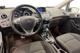 harmaa Ford Fiesta 2016 kuva 7.