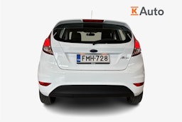 valkoinen Ford Fiesta 2016 kuva 3.
