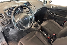 valkoinen Ford Fiesta 2016 kuva 6.