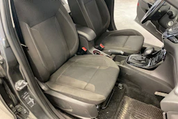 harmaa Ford Fiesta 2016 kuva 13.