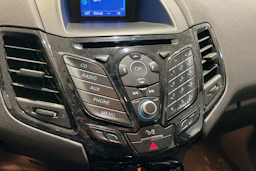 harmaa Ford Fiesta 2016 kuva 17.