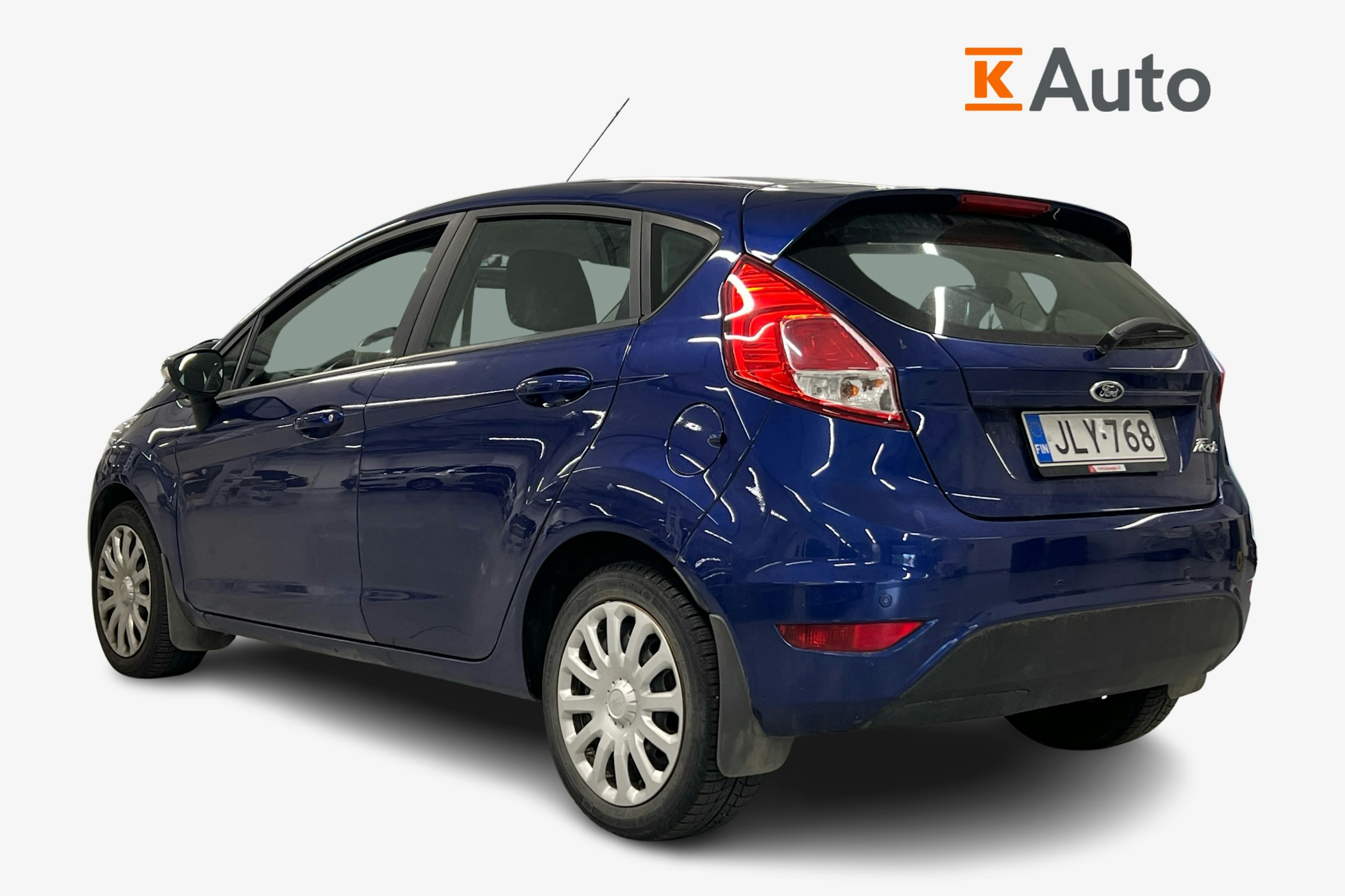 sininen Ford Fiesta 2016 kuva 2.