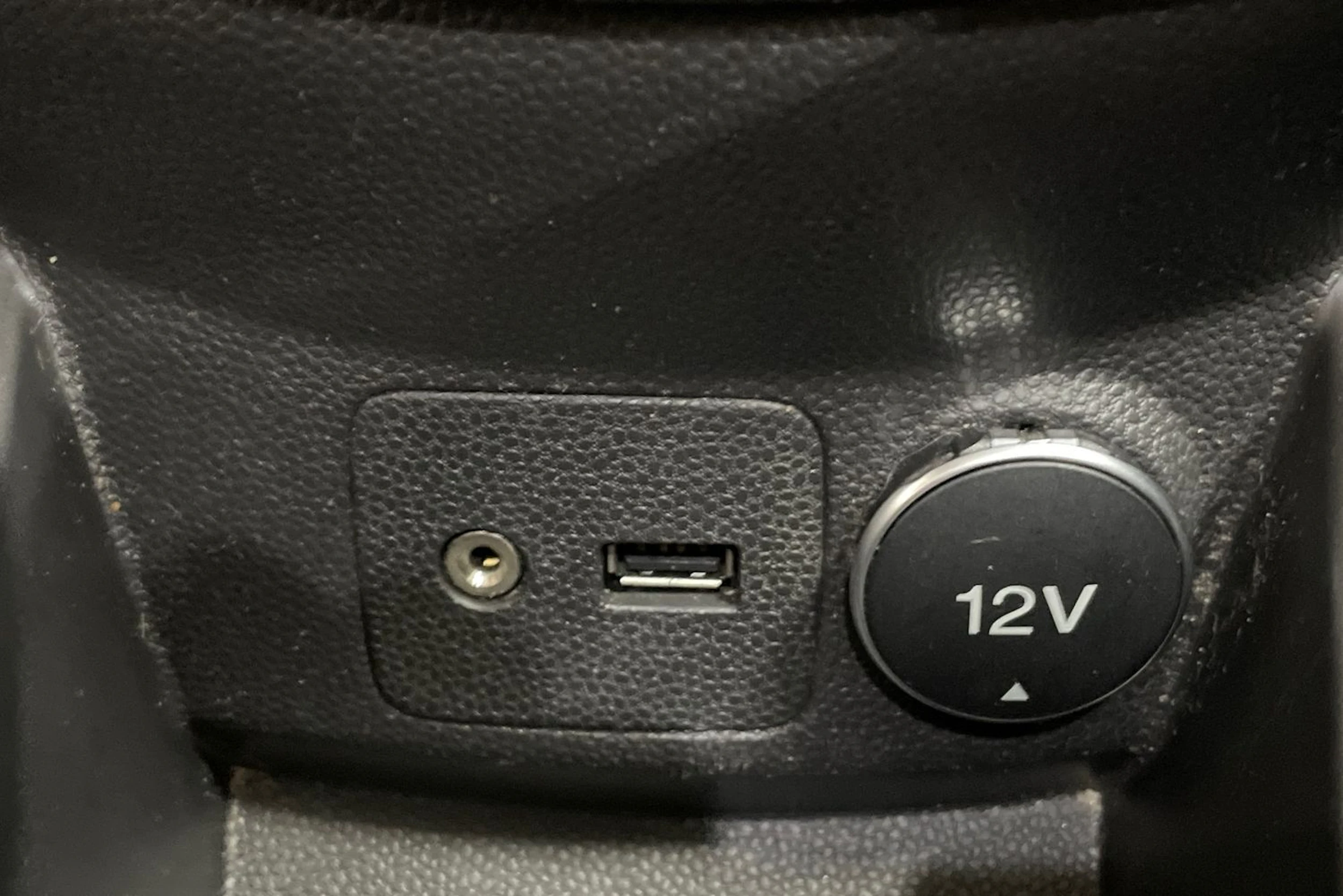 Sininen Ford FIESTA 2016 kuva 14.