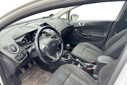 valkoinen Ford Fiesta 2016 kuva 3.