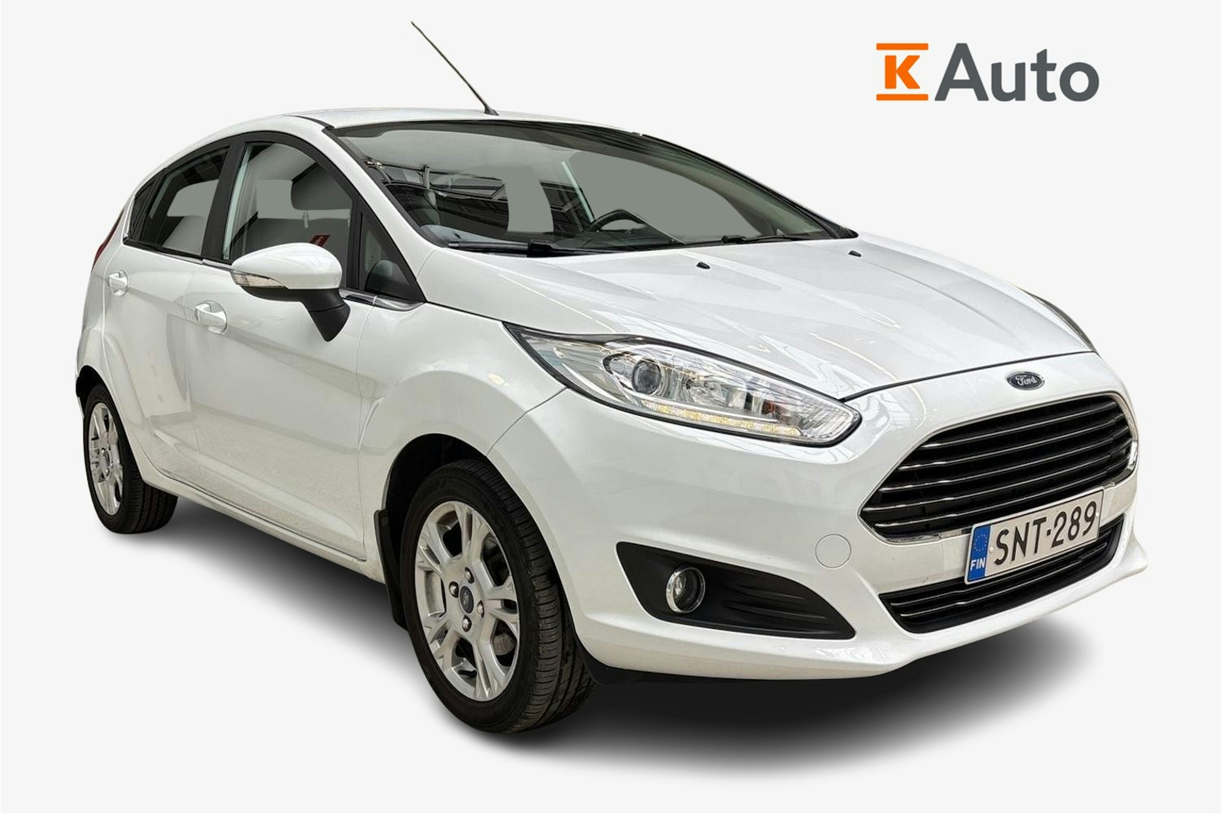 Valkoinen Ford FIESTA 2016 kuva 1.
