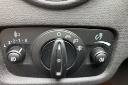 Valkoinen Ford FIESTA 2016 kuva 13.