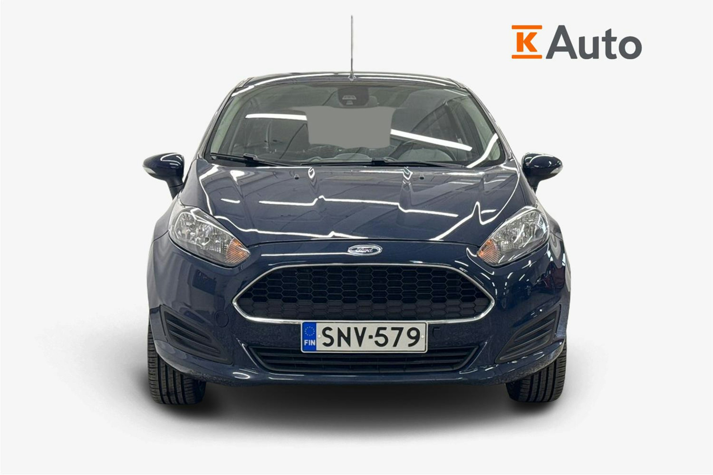 sininen Ford Fiesta 2016 kuva 5.