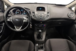sininen Ford Fiesta 2016 kuva 9.