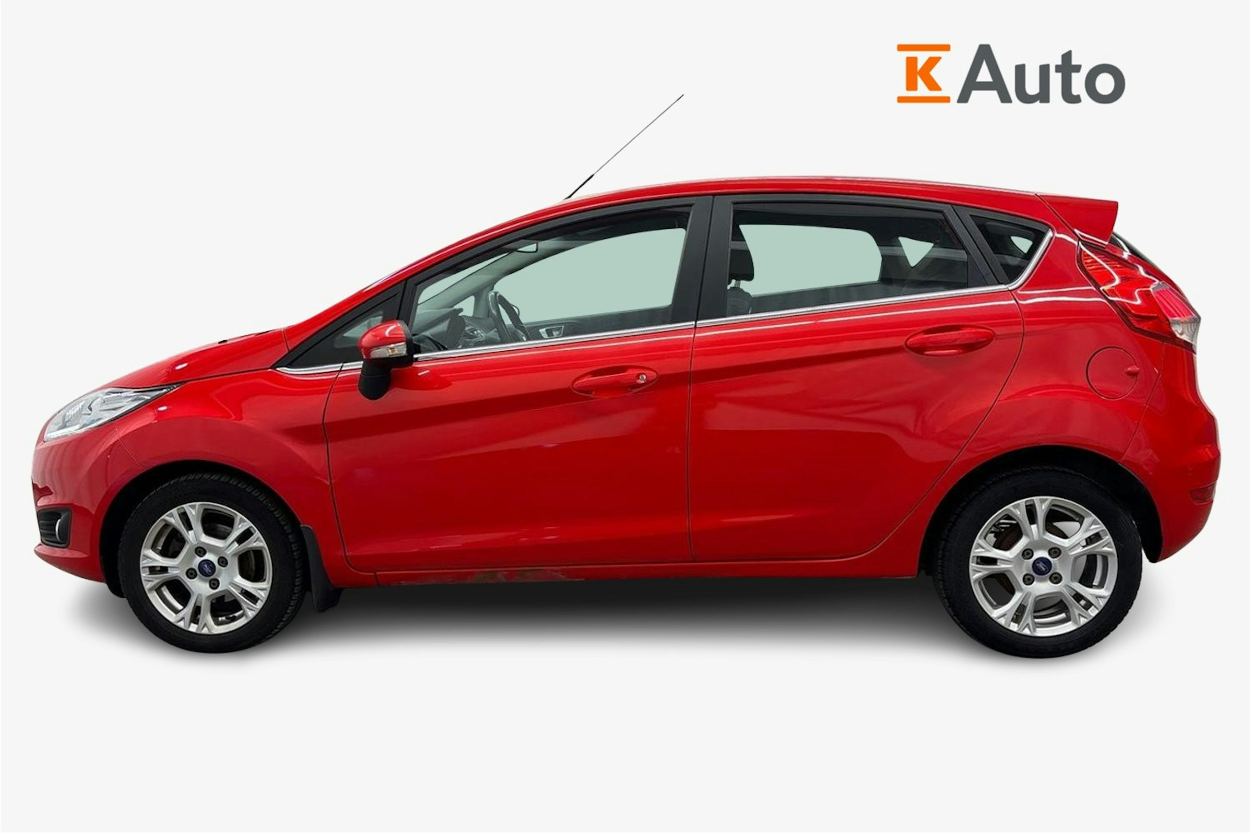 punainen Ford Fiesta 2016 kuva 6.