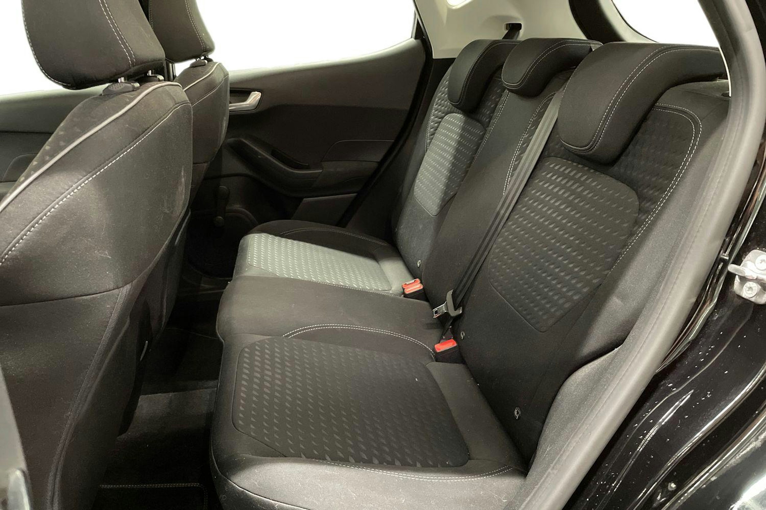 Musta Ford FIESTA 2017 kuva 10.