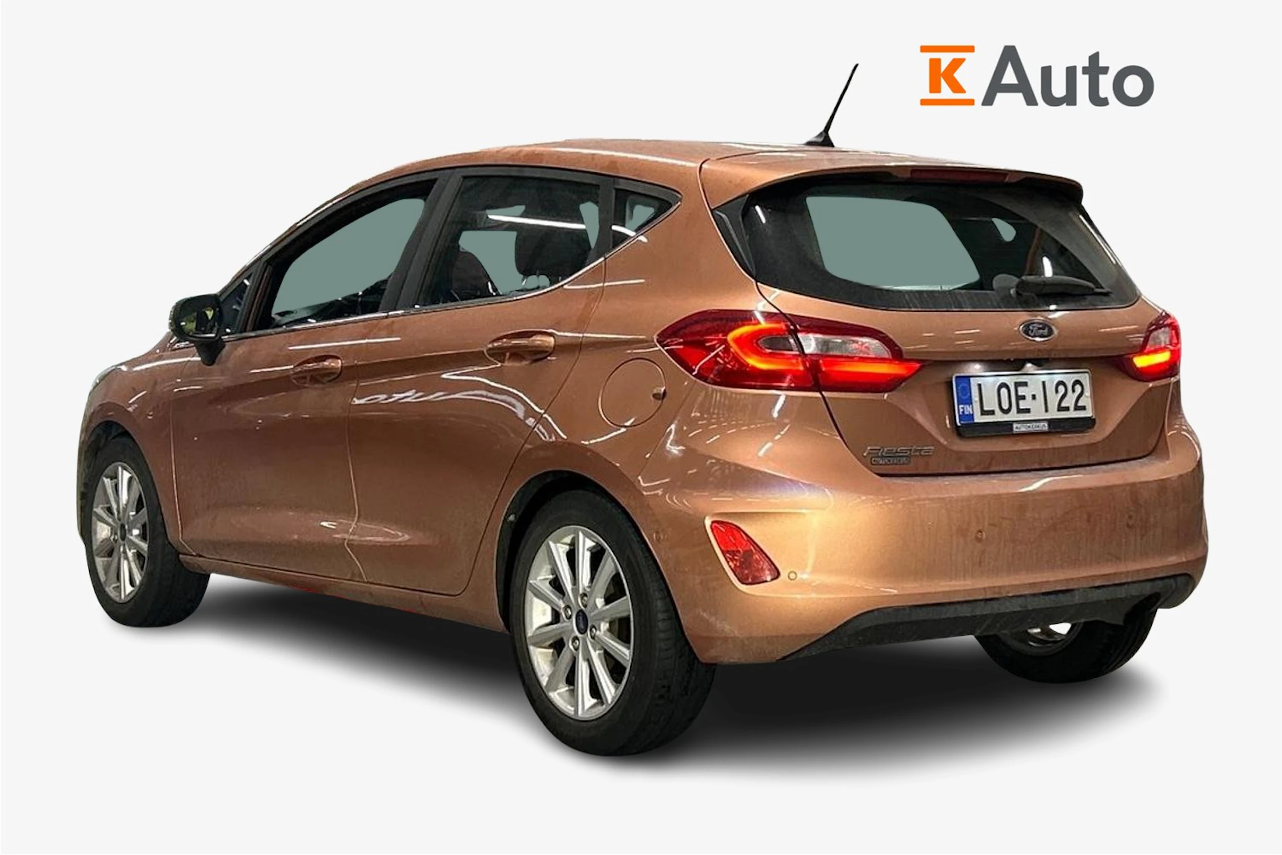 punainen Ford Fiesta 2017 kuva 2.