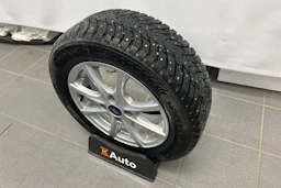 punainen Ford Fiesta 2017 kuva 13.