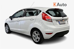 valkoinen Ford Fiesta 2017 kuva 3.
