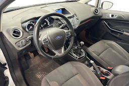 valkoinen Ford Fiesta 2017 kuva 8.