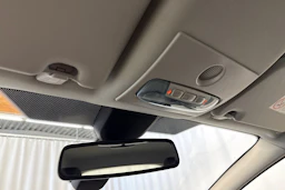 valkoinen Ford Fiesta 2017 kuva 26.