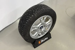 valkoinen Ford Fiesta 2017 kuva 27.