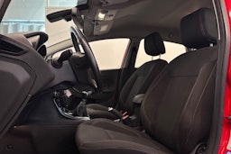 punainen Ford Fiesta 2017 kuva 25.