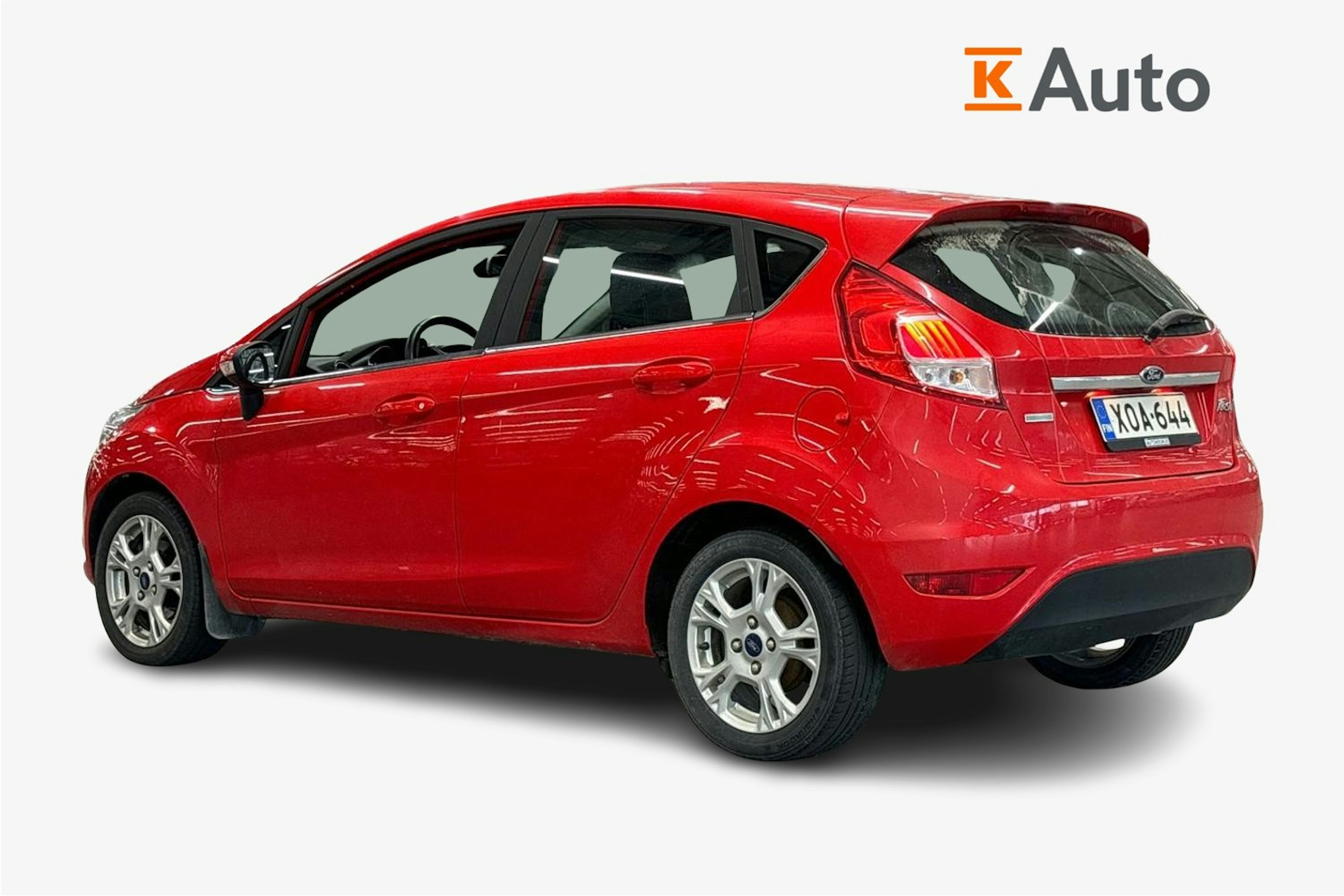 punainen Ford Fiesta 2017 kuva 2.