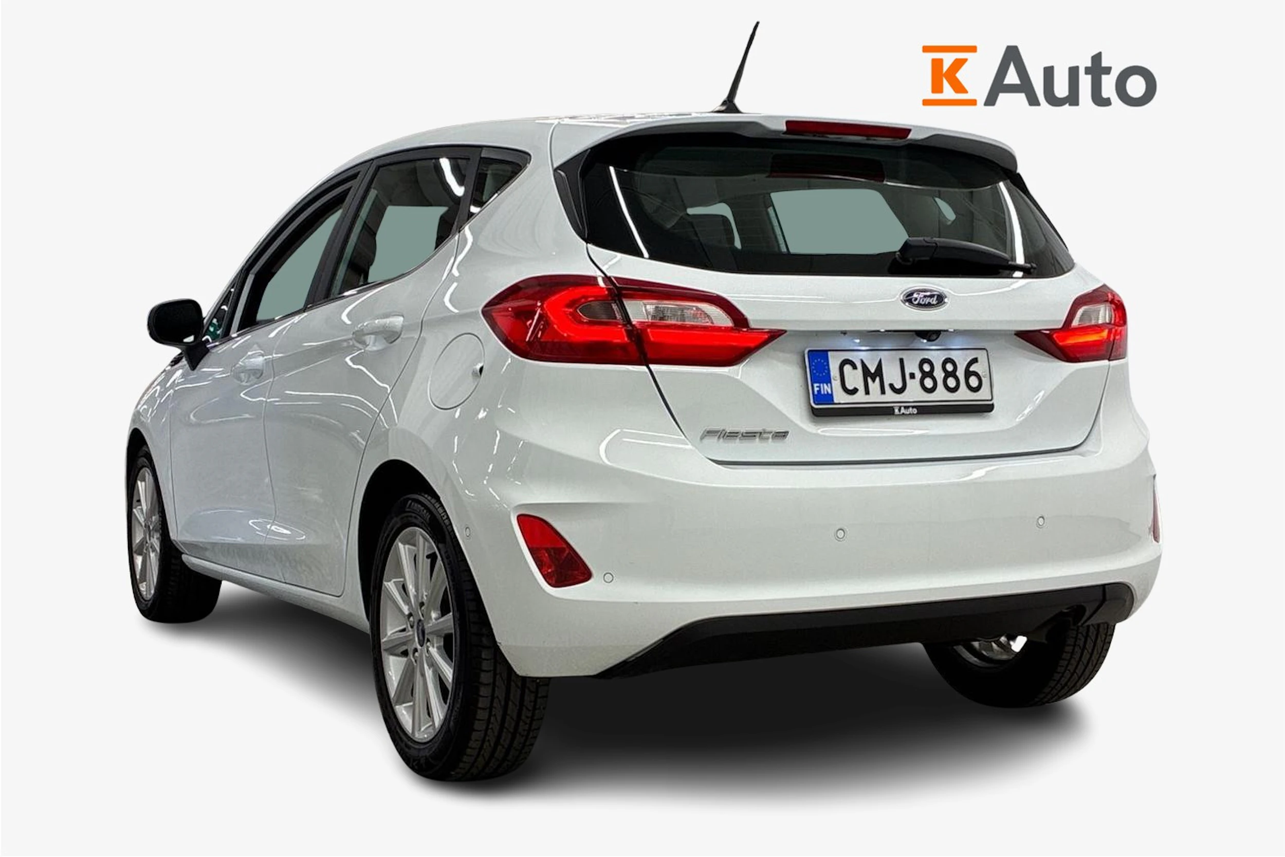 Valkoinen Ford FIESTA 2018 kuva 2.