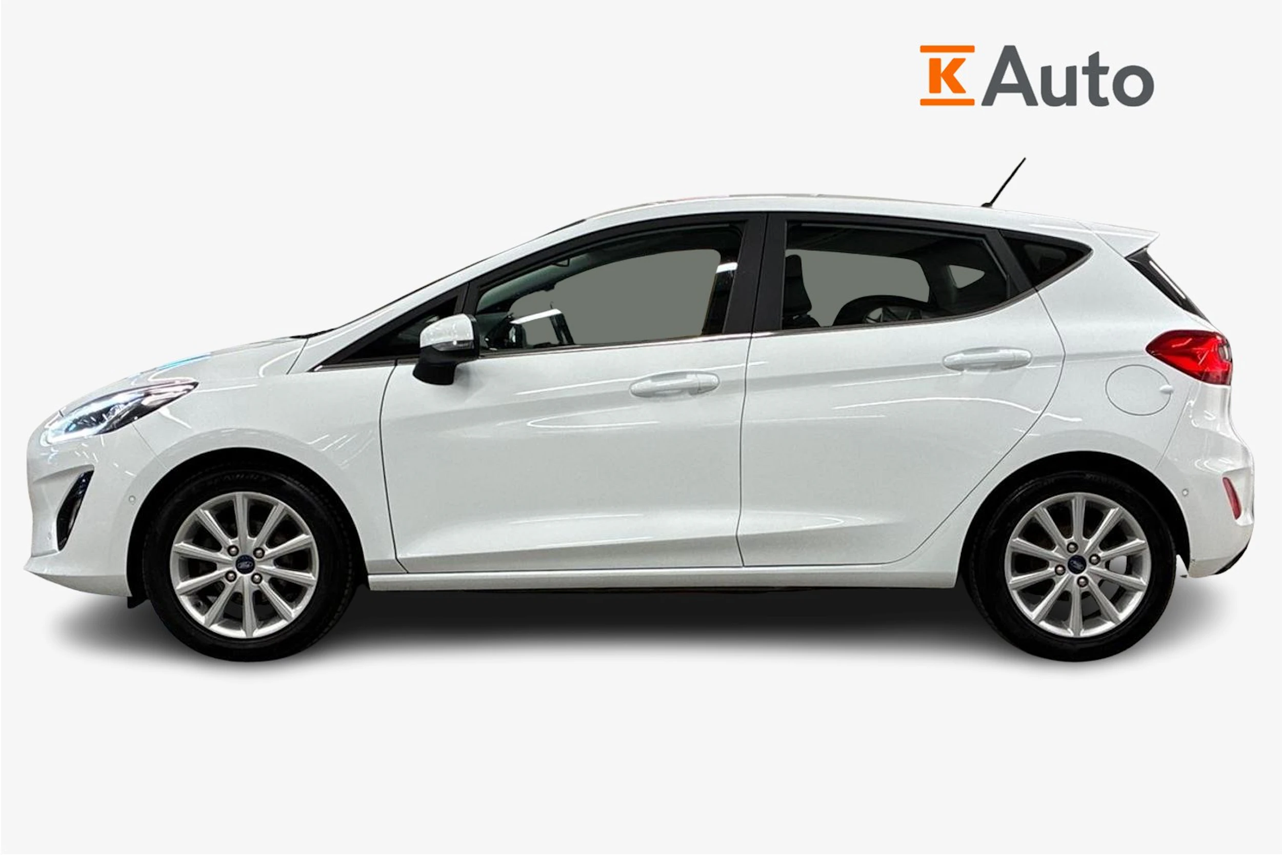 Valkoinen Ford FIESTA 2018 kuva 5.