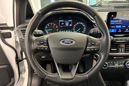 Valkoinen Ford FIESTA 2018 kuva 14.