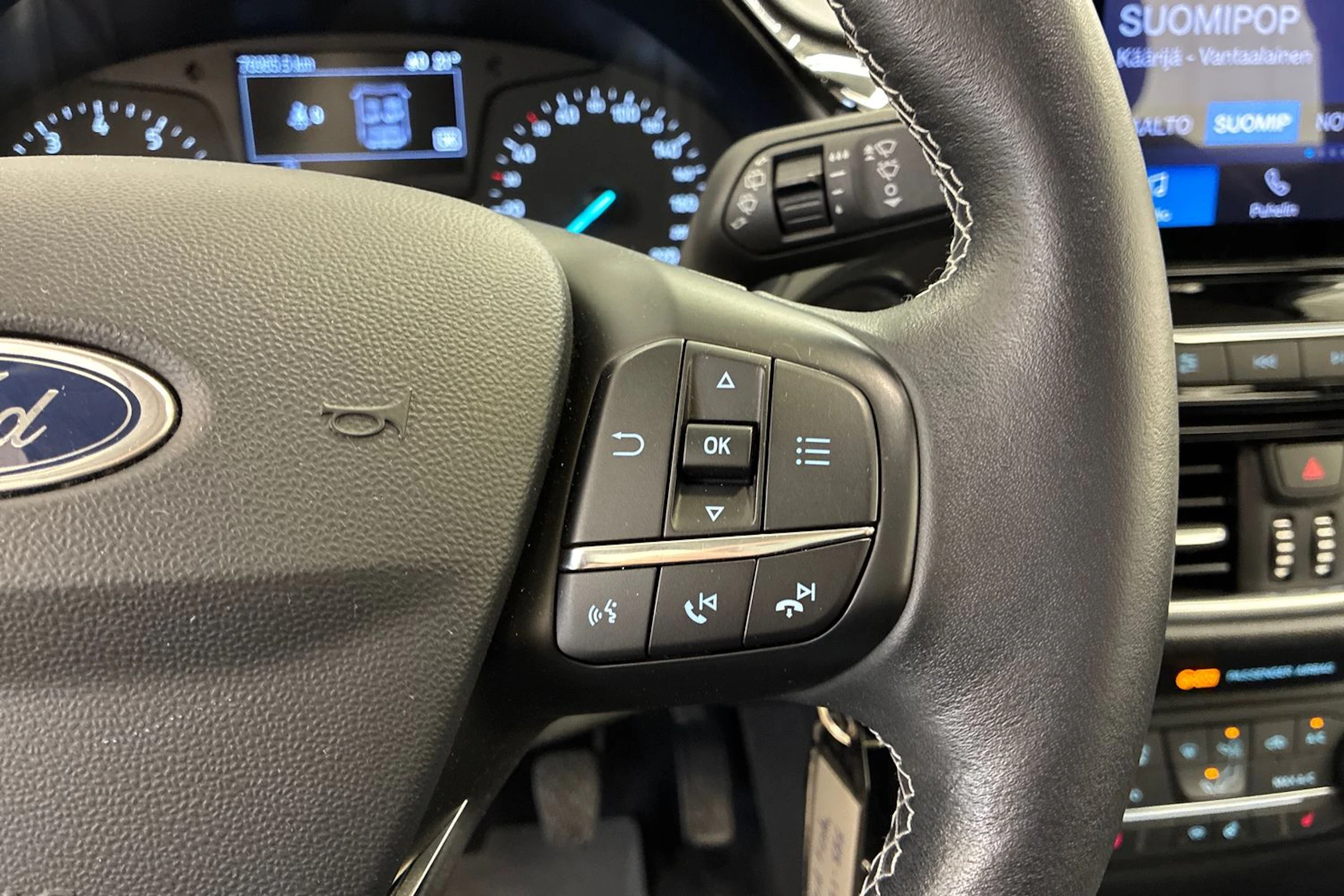 Valkoinen Ford FIESTA 2018 kuva 16.