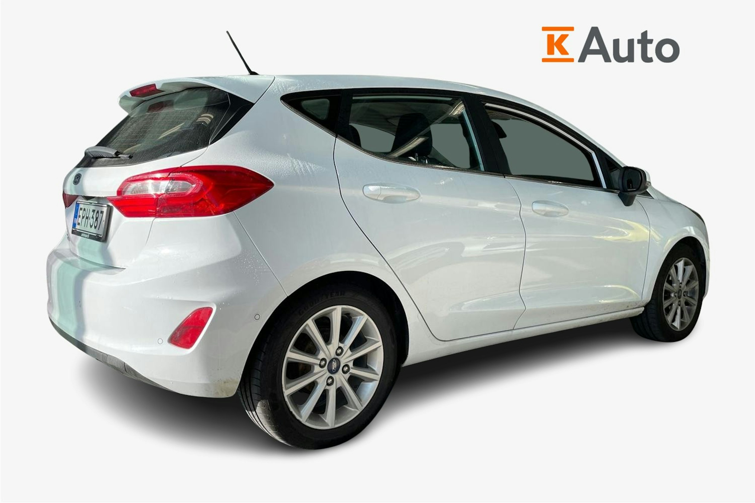 valkoinen Ford Fiesta 2018 kuva 2.
