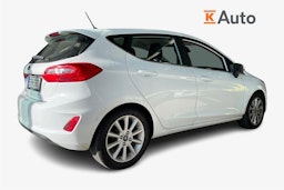valkoinen Ford Fiesta 2018 kuva 2.