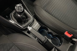 valkoinen Ford Fiesta 2018 kuva 15.