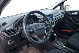 punainen Ford Fiesta 2018 kuva 3.