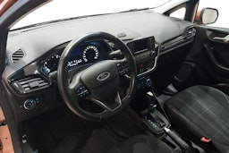 punainen Ford Fiesta 2018 kuva 7.
