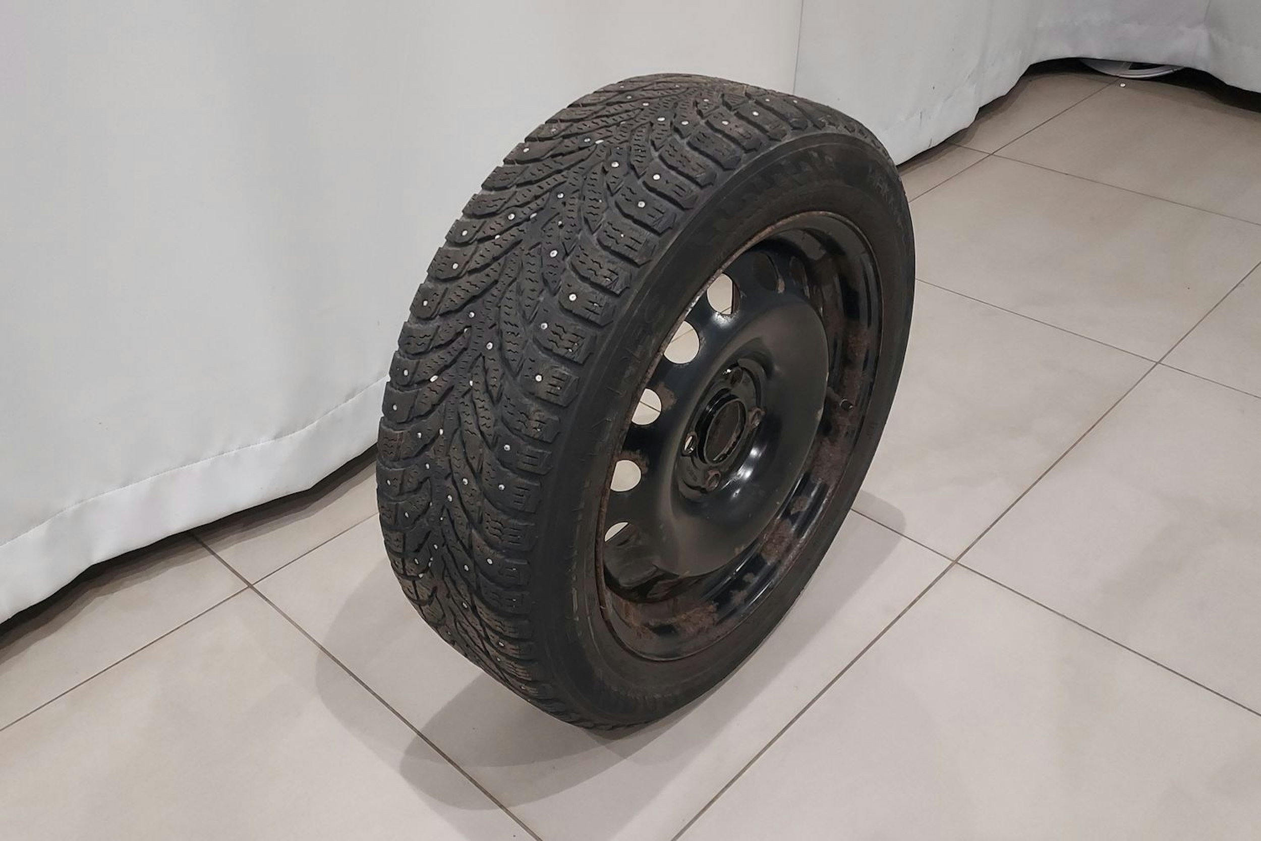 punainen Ford Fiesta 2018 kuva 13.