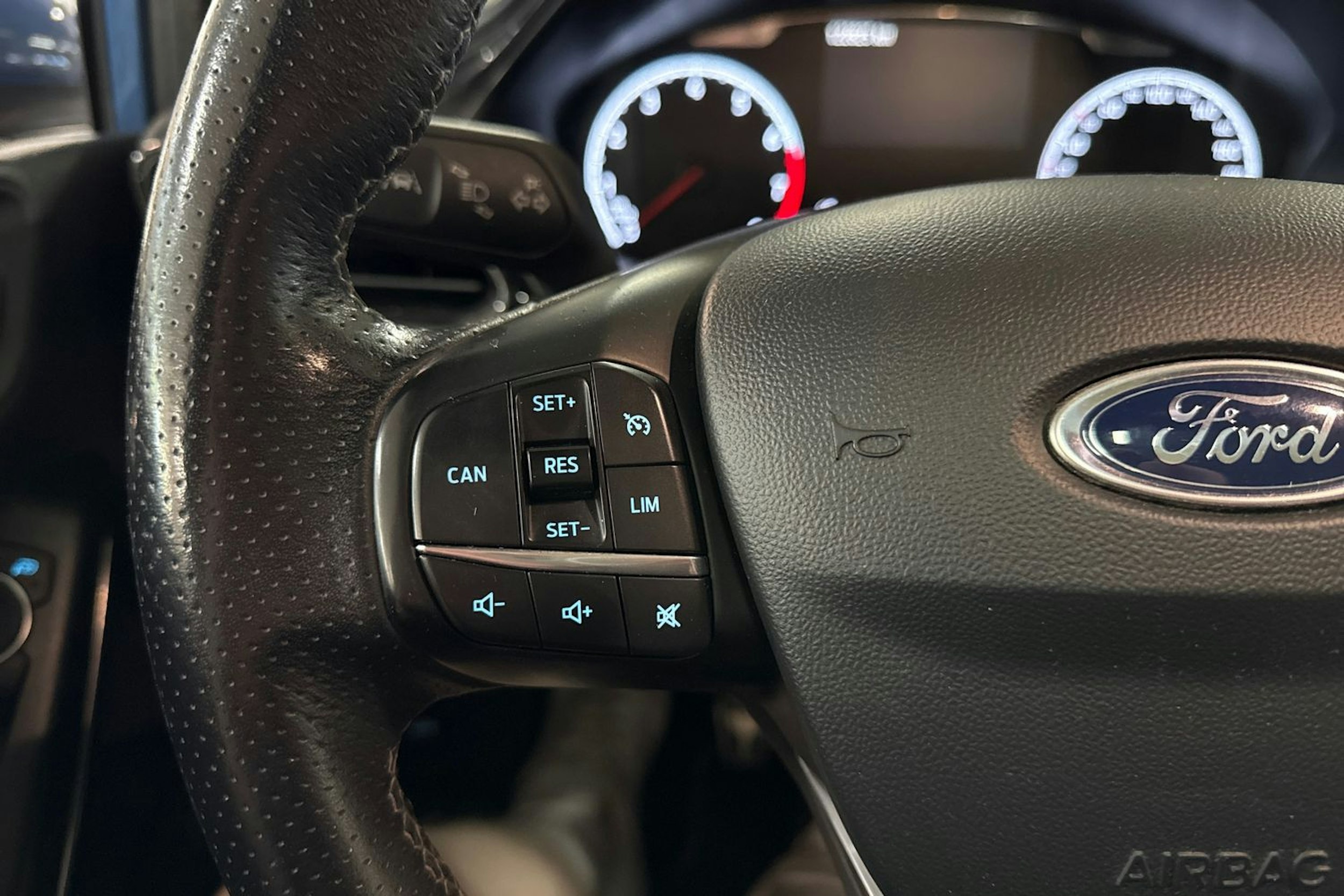 Sininen Ford FIESTA 2018 kuva 18.