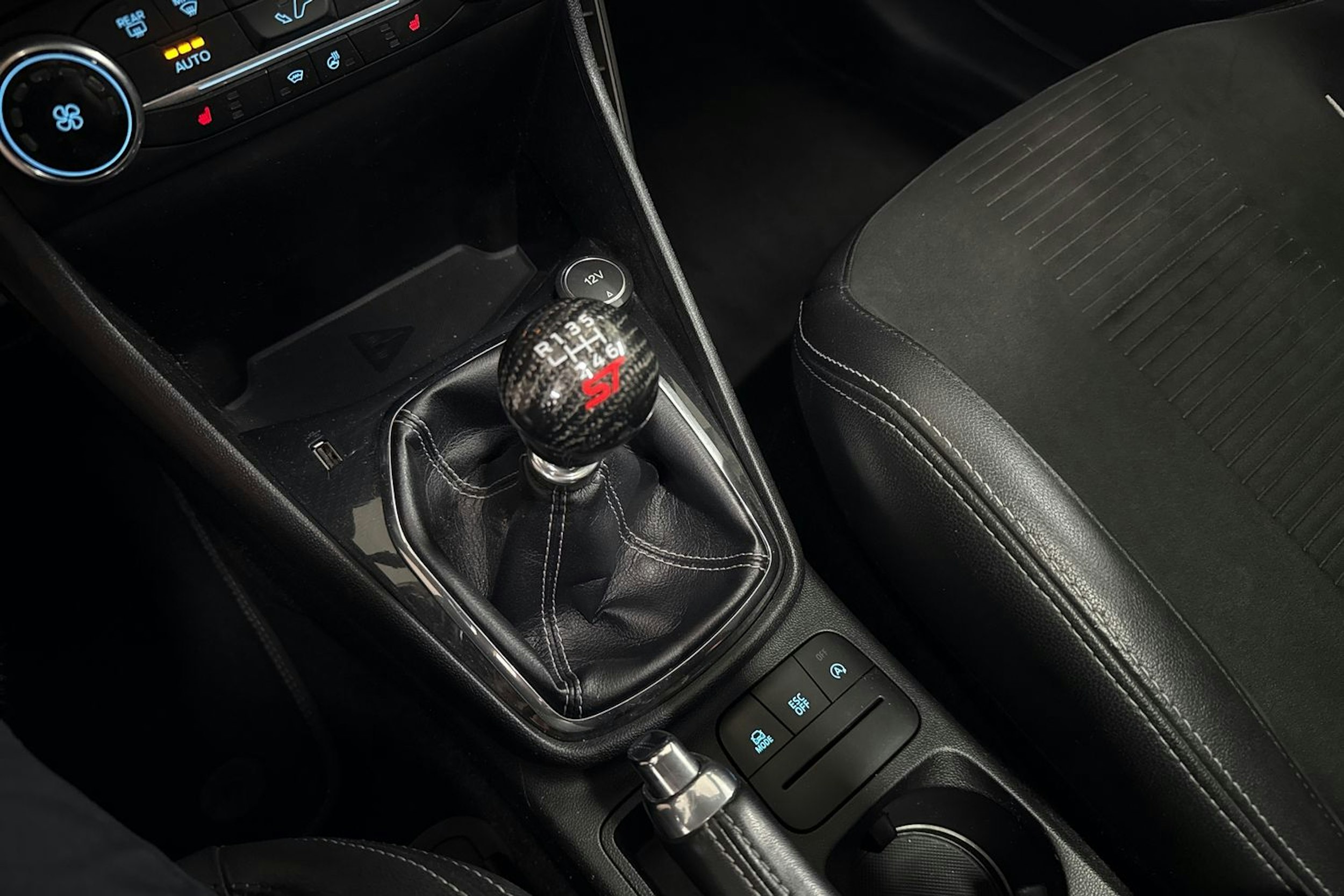 Sininen Ford FIESTA 2018 kuva 28.