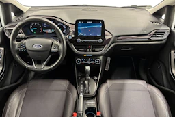 valkoinen Ford Fiesta 2018 kuva 7.
