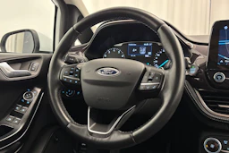 valkoinen Ford Fiesta 2018 kuva 12.