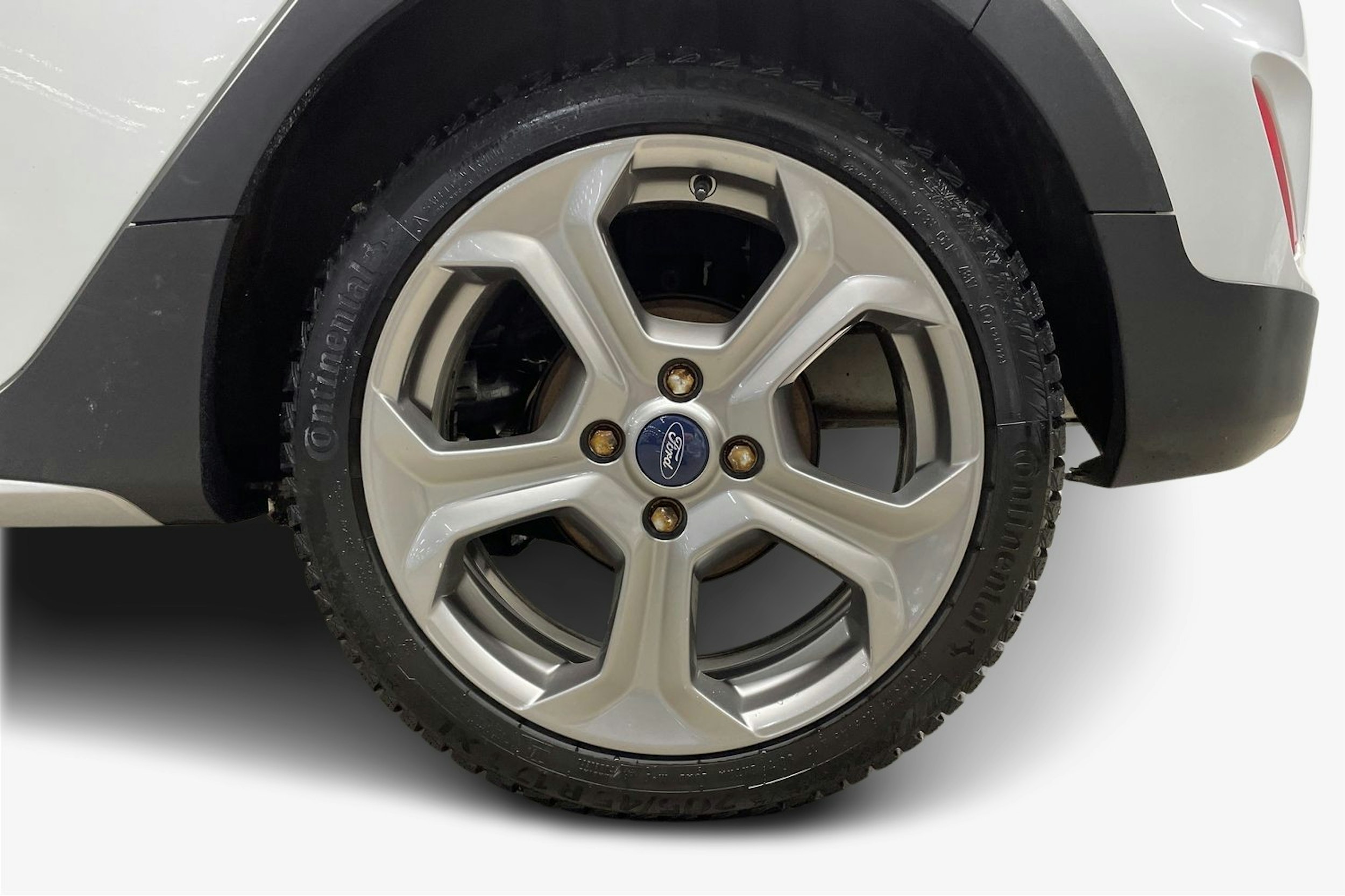 valkoinen Ford Fiesta 2018 kuva 11.