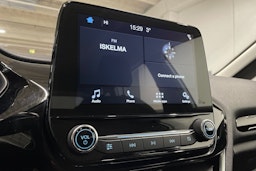 valkoinen Ford Fiesta 2018 kuva 17.